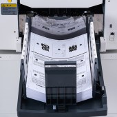 荣大 JR-7670S 数码制版全自动孔版印刷一体化速印机