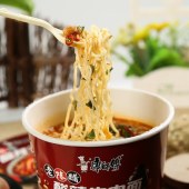 康师傅 方便面 经典老陈醋酸辣牛肉桶面 12桶/箱 泡面整箱速食 方便食品