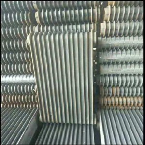 老式暖气片 大60 组装铸铁暖气片 长约1400mm（含气阀 堵头 连接管） 5排/组